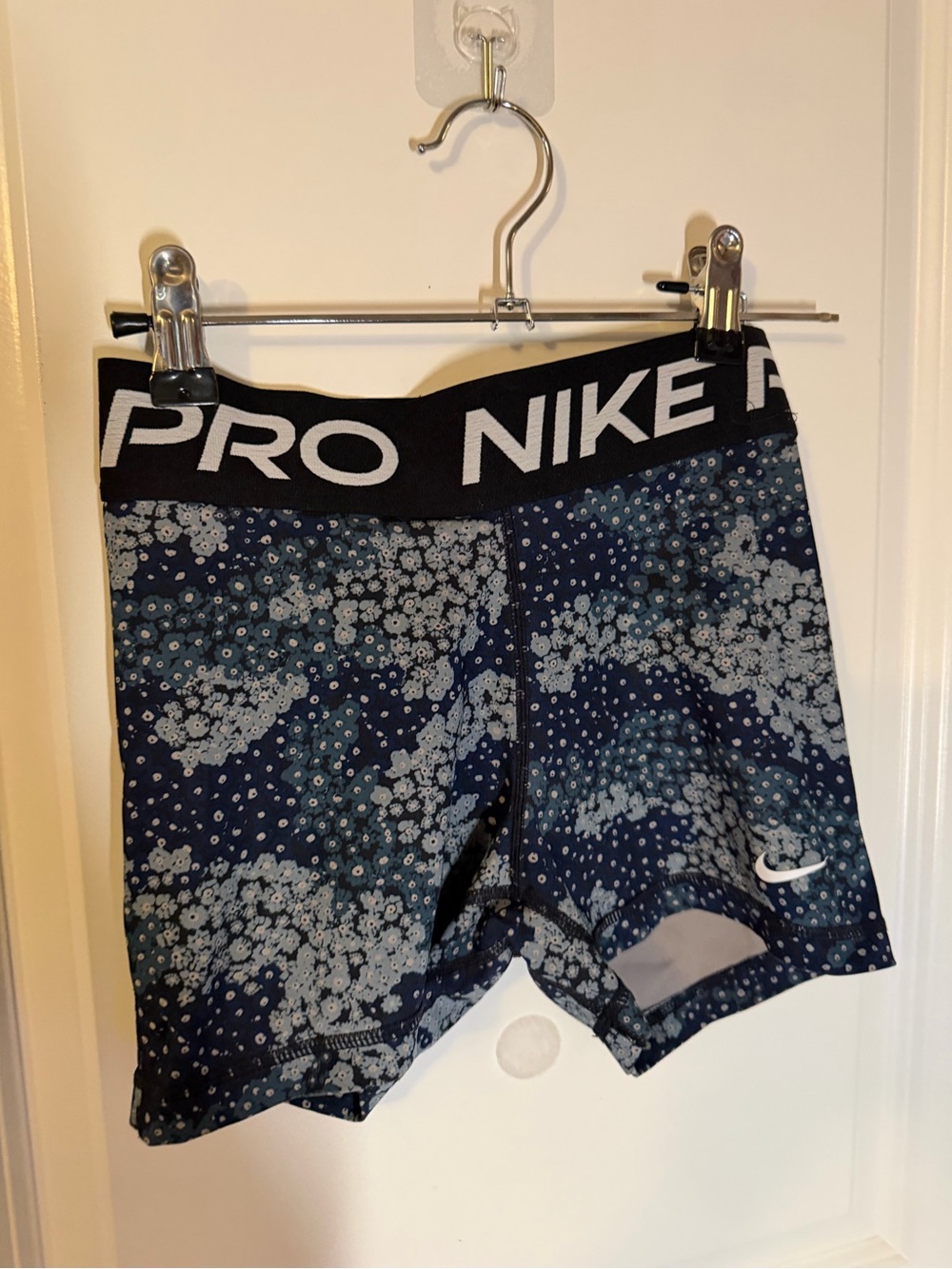 Nike Girls' Navy Floral Print Pro Compression Shorts
